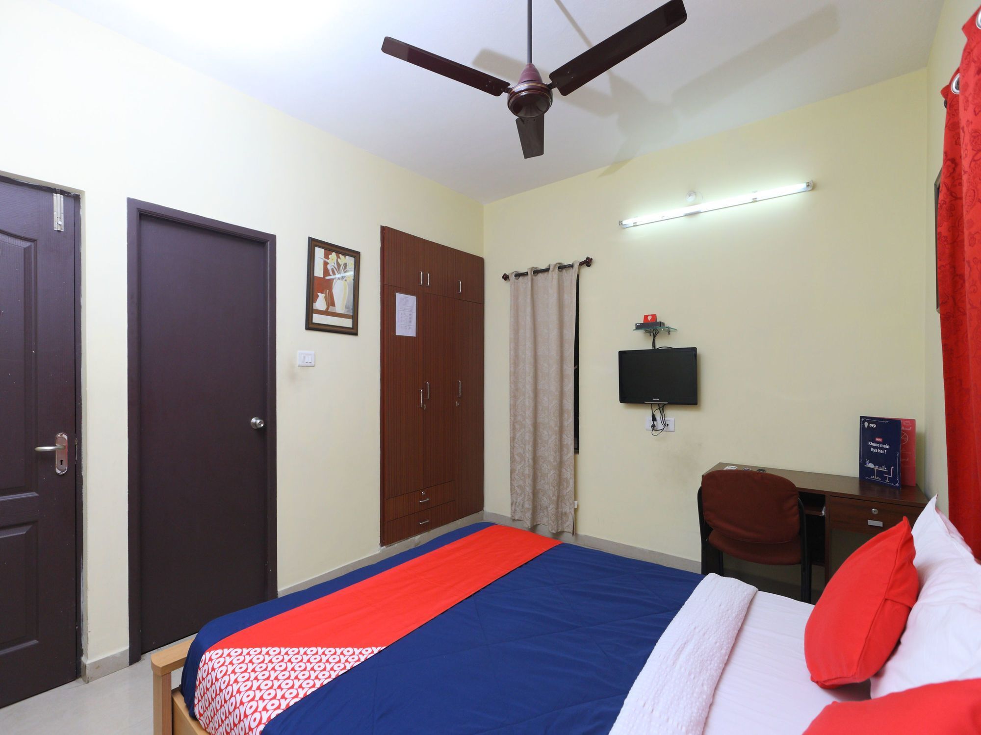 Hotel Oyo 20014 Silverkey Parthasarathy Nagar