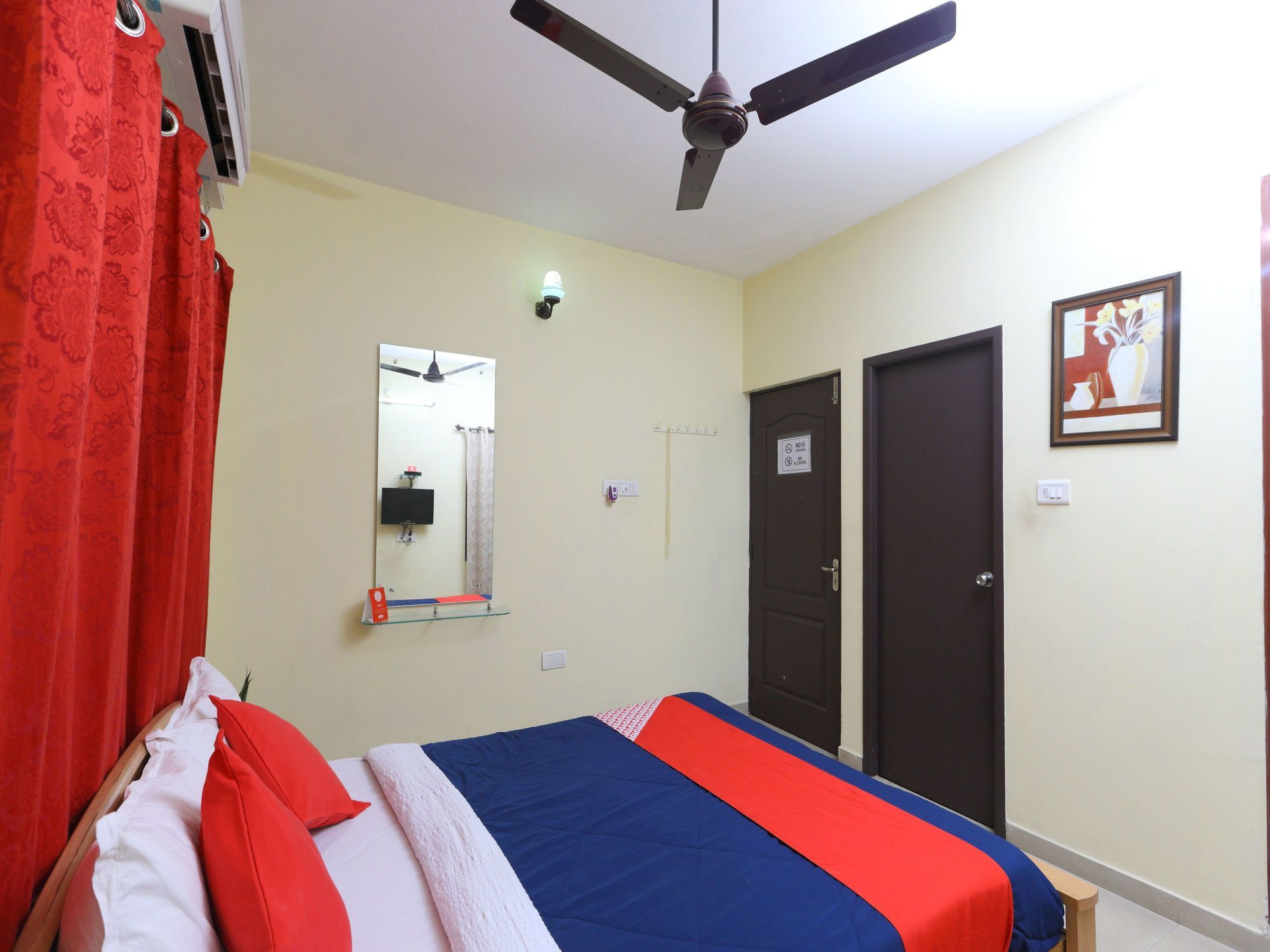 Oyo 20014 Silverkey Parthasarathy Nagar Hotel 3*